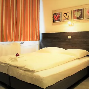 https://pionier-hotel-hamburg-wandsbek.hamburg-hotels-de.com